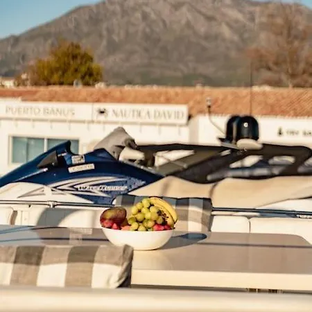 Disfruta De Una Noche En Yate En Puerto Banus - Our Alissa 21 Marbella